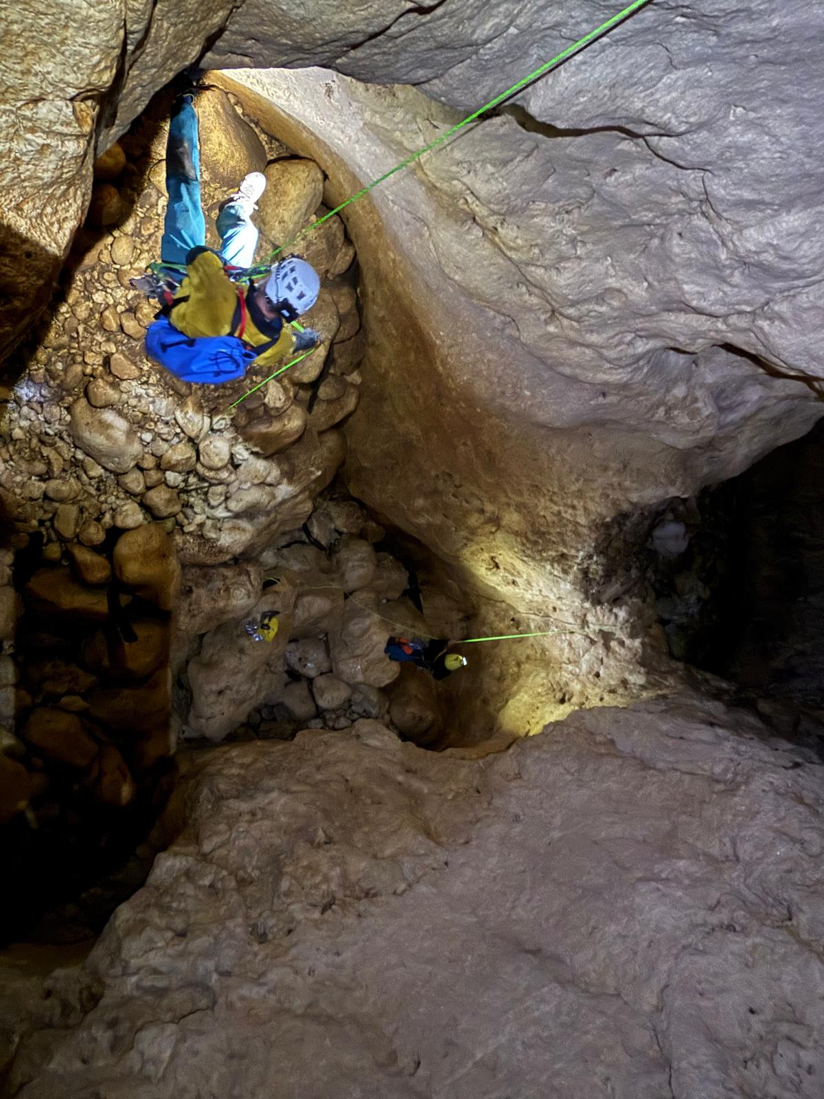 Au moment où nous rédigeons cette mise à jour, l'exploration de cette cavité est toujours en cours.